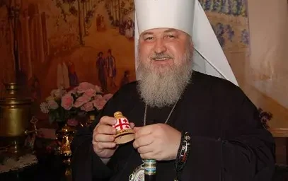 Поклонись, современная Россия…