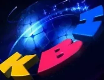 НАША КОМАНДА КВН ВЫШЛА В ПОЛУФИНАЛ!