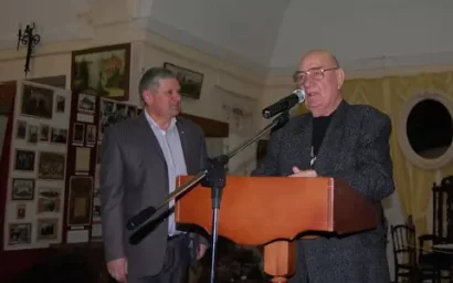 C ГОРДОСТЬЮ О ПРОШЛОМ, С БОЛЬЮ — О НАСТОЯЩЕМ