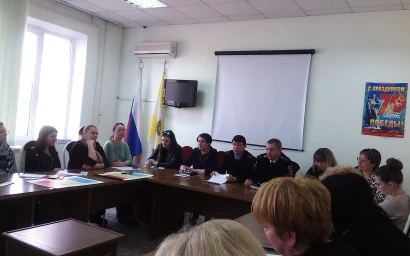 АВТОИНСПЕКТОРЫ СОВЕЩАЛИСЬ С ПЕДАГОГАМИ