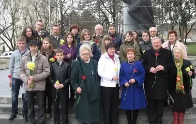 МОЛОДЫЕ КРАЕВЕДЫ — ДНЮ ПОБЕДЫ