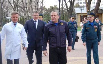 МИНИСТР МЧС И ГУБЕРНАТОР КРАЯ ПОСЕТИЛИ  САНАТОРНО-РЕАБИЛИТАЦИОННЫЙ ЦЕНТР МЧС В КИСЛОВОДСКЕ