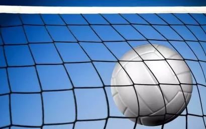 ВОЛЕЙБОЛИСТЫ ПОРАДОВАЛИ