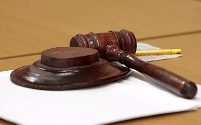 ЗА ПРЕСТУПЛЕНИЕ ДЕПУТАТА ОТВЕТИТ ЖУРНАЛИСТ?