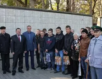 Служите достойно, ребята!