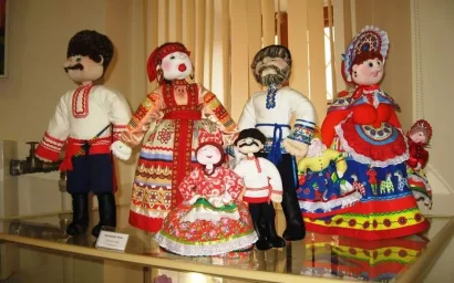 2 ФЕВРАЛЯ ВЫСТАВКА НАРОДНЫХ ХУДОЖЕСТВЕННЫХ ПРОМЫСЛОВ