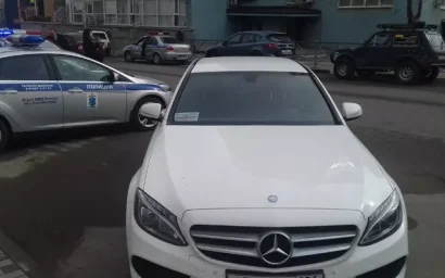 АВТОИНСПЕКТОРЫ ВЗЯЛИСЬ ЗА ПАРКОВКИ