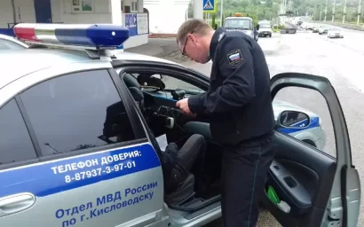 АВТОИНСПЕКТОРЫ ЛОВИЛИ ДОЛЖНИКОВ