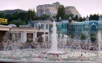 ФОНТАН ВЕРНУЛСЯ!