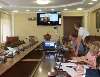 СТАРОЕ ОЗЕРО: НЕУЖЕЛИ ЛЕД ТРОНУЛСЯ?