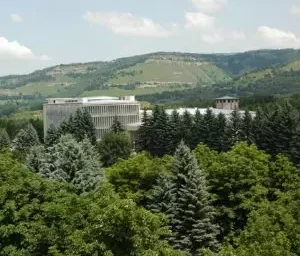 О СПОРНЫХ УЧАСТКАХ В ЗАПИКЕТНОМ РАЙОНЕ