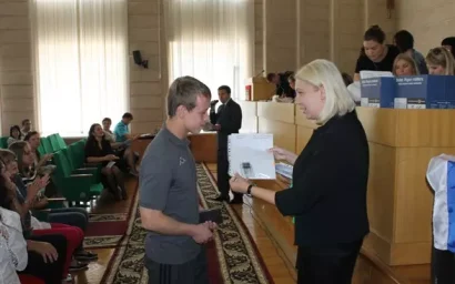 ДЕТИ-СИРОТЫ ПОЛУЧИЛИ 55 НОВЫХ КВАРТИР