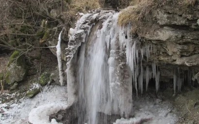ЛЕДЯНОЙ «ФОНТАН» УЛЛУКОЛА