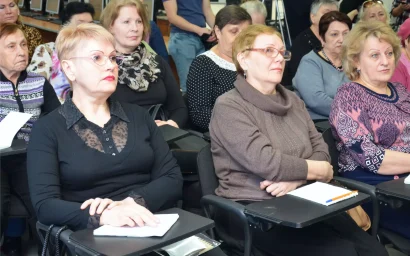 ТЕХ, КТО НА ПЕНСИИ, ПРИГЛАШАЮТ ПОДРУЖИТЬСЯ С КОМПЬЮТЕРОМ