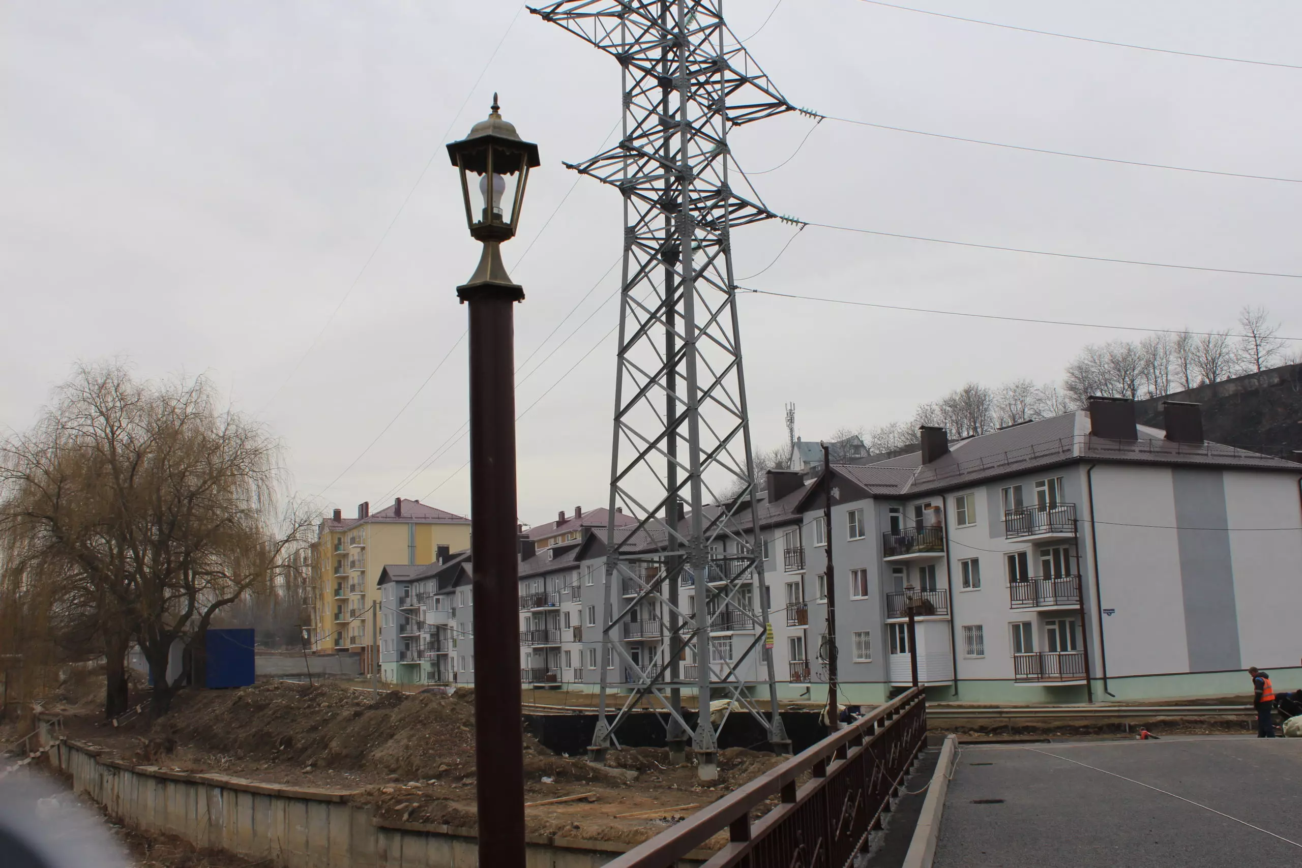 ЕЩЁ НЕДЕЛЬКА - И МОСТ ЧЕРЕЗ БЕРЁЗОВКУ ЗАРАБОТАЕТ ПО ПОЛНОЙ!