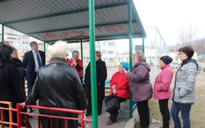 ПРЕДСТАВИТЕЛИ ДУМЫ И АДМИНИСТРАЦИИ ОБОШЛИ ГОРОДСКИЕ УЛИЦЫ