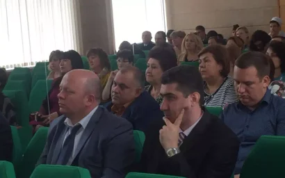 КИСЛОВОДЧАНЕ ЧЕСТВОВАЛИ МЕДИЦИНСКИХ РАБОТНИКОВ