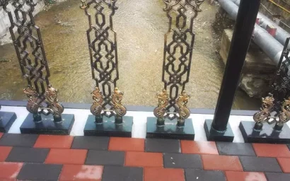 КИСЛОВОДСКИЙ МОСТ ОПАСЕН ДЛЯ МАЛЫШЕЙ