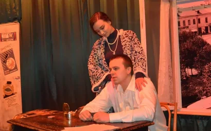 ЧЕЛОВЕК-ГИГАНТ, РУССКИЙ ПОЭТ ВЛАДИМИР МАЯКОВСКИЙ