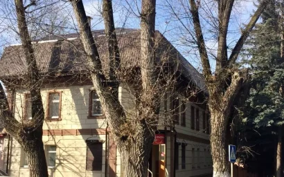 ИСТОРИЧЕСКИЙ ДОМ С НЕИСТОРИЧЕСКОЙ МАНСАРДОЙ