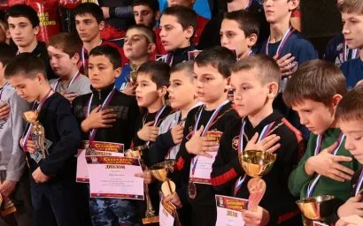 БОЕВЫЕ ИСКУССТВА ОБЪЕДИНЯЮТ!