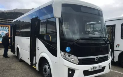 НОВЫЕ РУССКИЕ АВТОБУСЫ ПРОЕХАЛИ ПО КИСЛОВОДСКУ