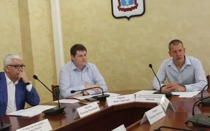 ДЕПУТАТЫ РАССМОТРЕЛИ ВОПРОСЫ ЖУРНАЛИСТА Н.КУЗНЕЦОВА ПО НАЦПАРКУ