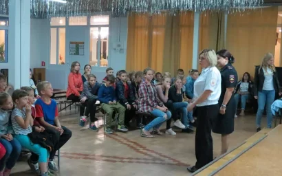 В «СОСНОВОМ БОРУ» ДЕТЯМ РАССКАЗАЛИ О ПДД