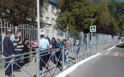 ШКОЛЬНИКИ НА ДОРОГЕ 