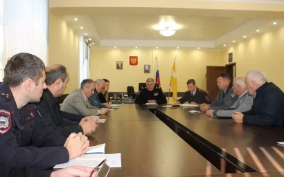 О ПАССАЖИРАХ ПРИКАЗАЛИ ПОЗАБОТИТЬСЯ