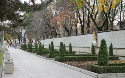 У МЕМОРИАЛА «ЖУРАВЛИ» ПОЯВИЛАСЬ НОВАЯ АЛЛЕЯ