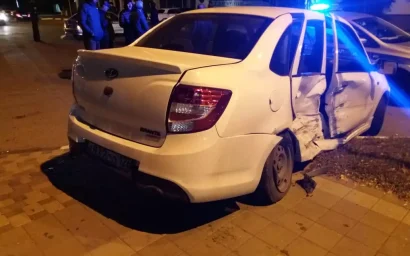 И СНОВА АВАРИЯ НА ПРОСПЕКТЕ