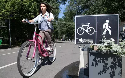 ВЕЛОСИПЕДИСТОВ ЗАГОНЯТ В ЗОНЫ