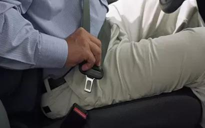 ТАК ЛИ НУЖЕН РЕМЕНЬ БЕЗОПАСНОСТИ?