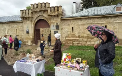 У КРЕПОСТНЫХ СТЕН РАЗВЕРНУЛСЯ «АРТ-МАЙ»