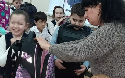 «СВЕТЛЯЧОК» ПОДСКАЗАЛ ДЕТВОРЕ МЕРЫ БЕЗОПАСНОСТИ НА ДОРОГЕ