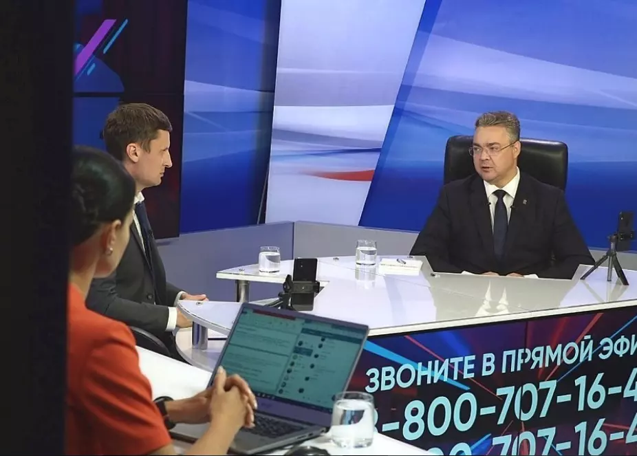 Мэр Кисловодска ответил на вопросы, поступившие на прямую линию губернатора