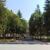 "Сквер страстей кипучих" около памятника Дзержинскому в Кисловодске обрел завершенный вид