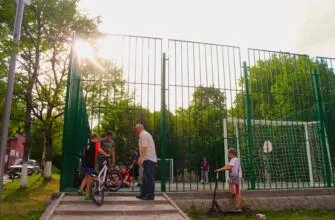 В Кисловодске благоустраивают детскую площадку на улице Губина