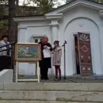 На территории музея-усадьбы Н.А.Ярошенко празднично открыли новую туевую аллею