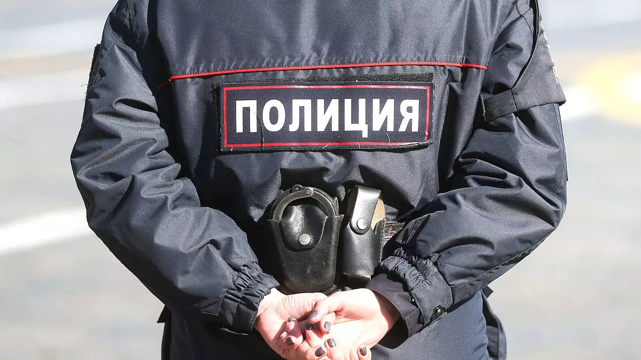 Госдума приняла в первом чтении поправки в закон о полиции, расширяющие полномочия сотрудников МВД