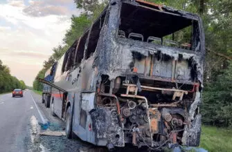 На Ставрополье во время поездки загорелся туристический автобус с детьми