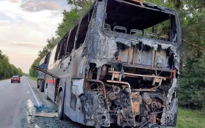 На Ставрополье во время поездки загорелся туристический автобус с детьми