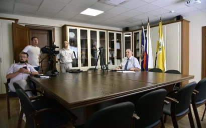 Ректор Пятигорского госуниверситета принял участие  в оксфордских дебатах