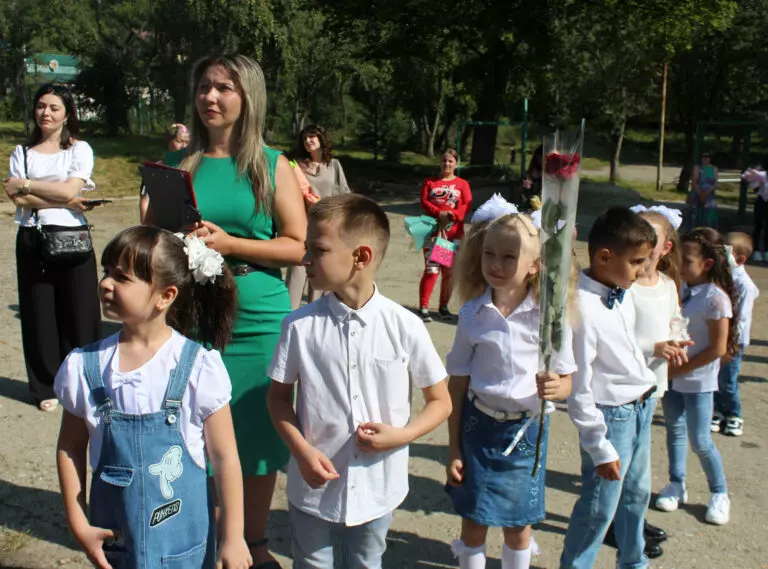 В Кисловодске в День знаний для первоклашек Бермамыта открыли новые классы