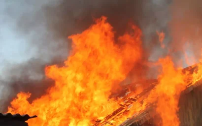 Два человека погибли в пожаре в Новоалександровске