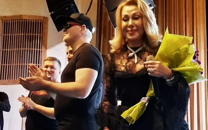 «Я буду баловать и радовать Вас песней!»