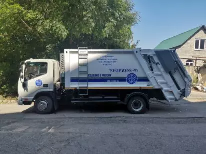 Новый отечественный мусоровоз, приспособленный для раздельно собранных отходов, протестировали на кисловодских дорогах