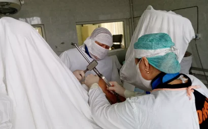 Медики минераловодской больницы помогли при тяжелой травме 91-летней уроженке Мариуполя