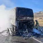 На трассе при выезде из Кисловодска сгорел автобус